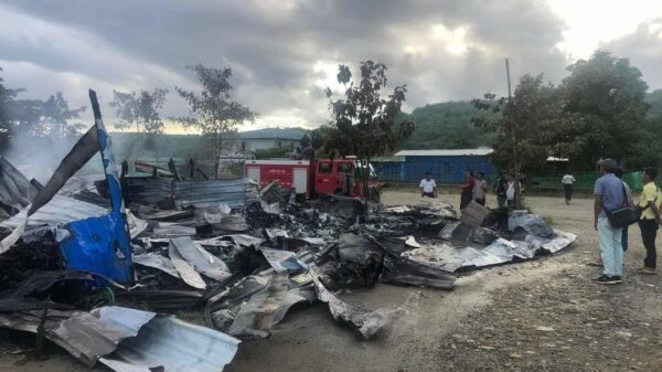 စစ်ကောင်စီဖျက်ဆီးသွားသည့် ကုန်စုံဆိုင်နှင့်အိမ်၊ဓာတ်ပုံ - Cj