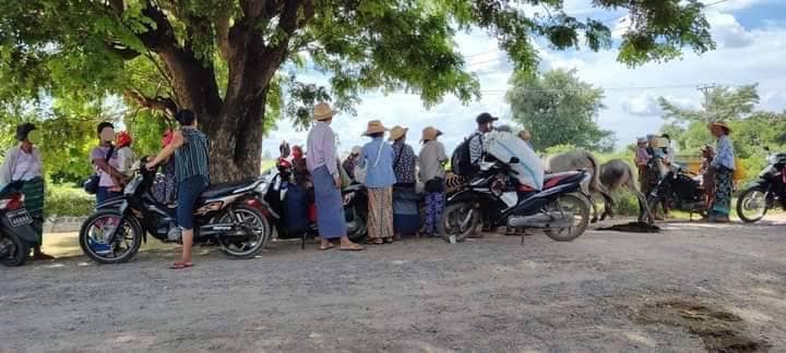 (ထွက်ပြေးတိမ်းရှောင်လာရသည့် ဒီပဲယင်းအရှေ့ခြမ်းကျေးရွာများမှပြည်သူများ၊ဓာတ်ပုံ-Cj)