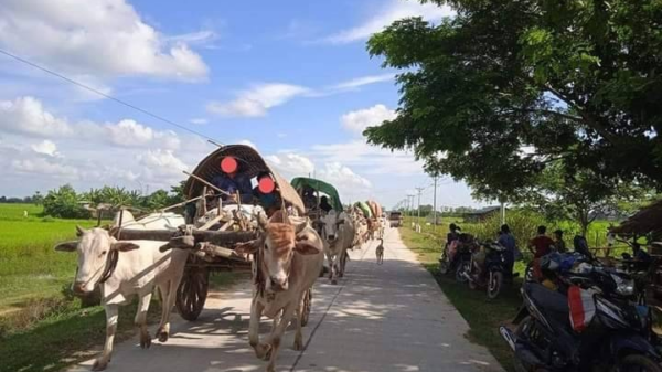 ထွက်ပြေးတိမ်းရှောင်နေရသည့် ရွာခံများအား တွေ့ရစဥ်၊ ဓာတ်ပုံ-TCRF-PLA
