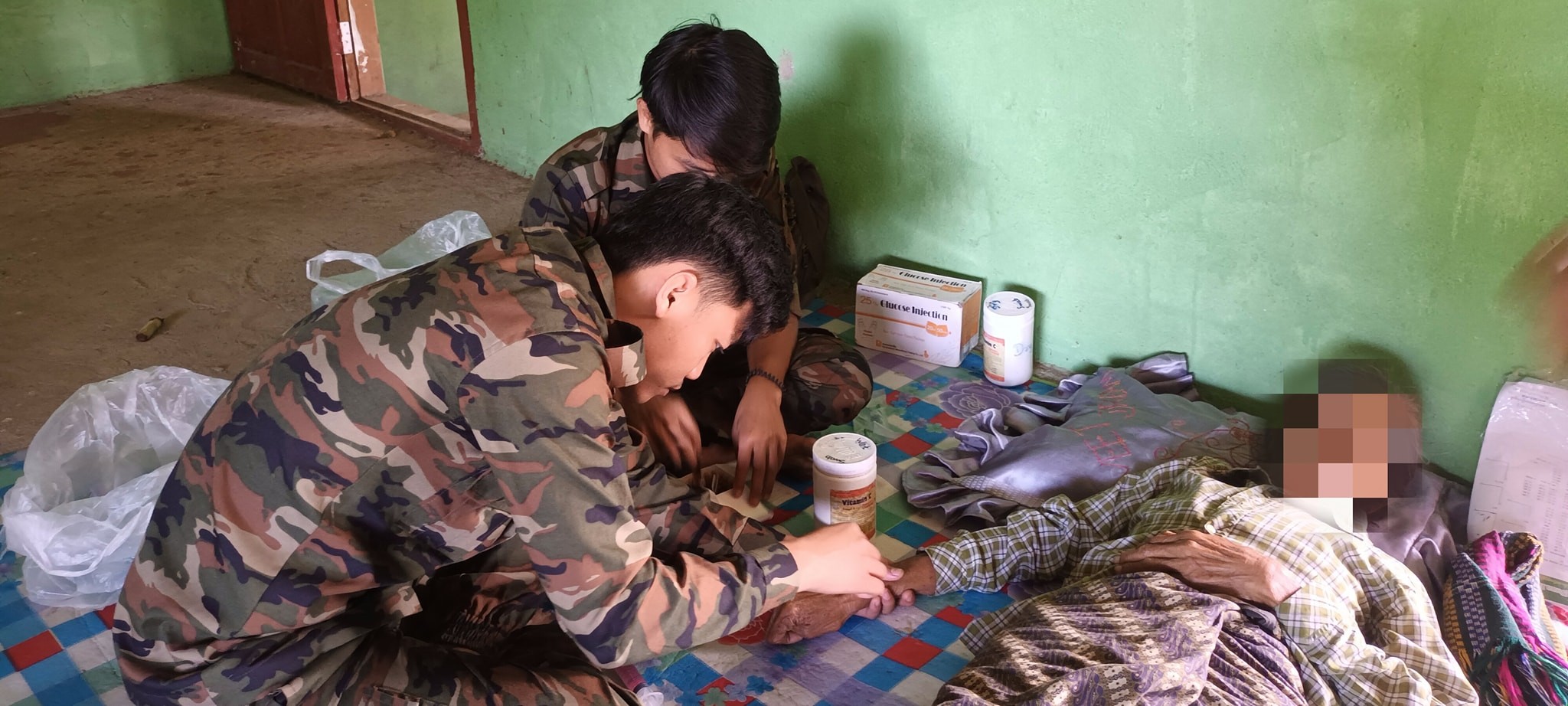 (YRPA) Medical Team ၏ကျန်းမာရေးလှုပ်ရှားမှုများအား တွေ့ရစဥ်၊ People's Defence Force - Htilin
