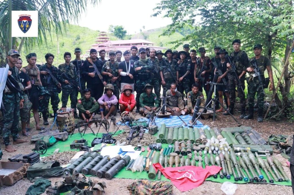 ဓာတ်ပုံ - KNU၊ Cobra Column