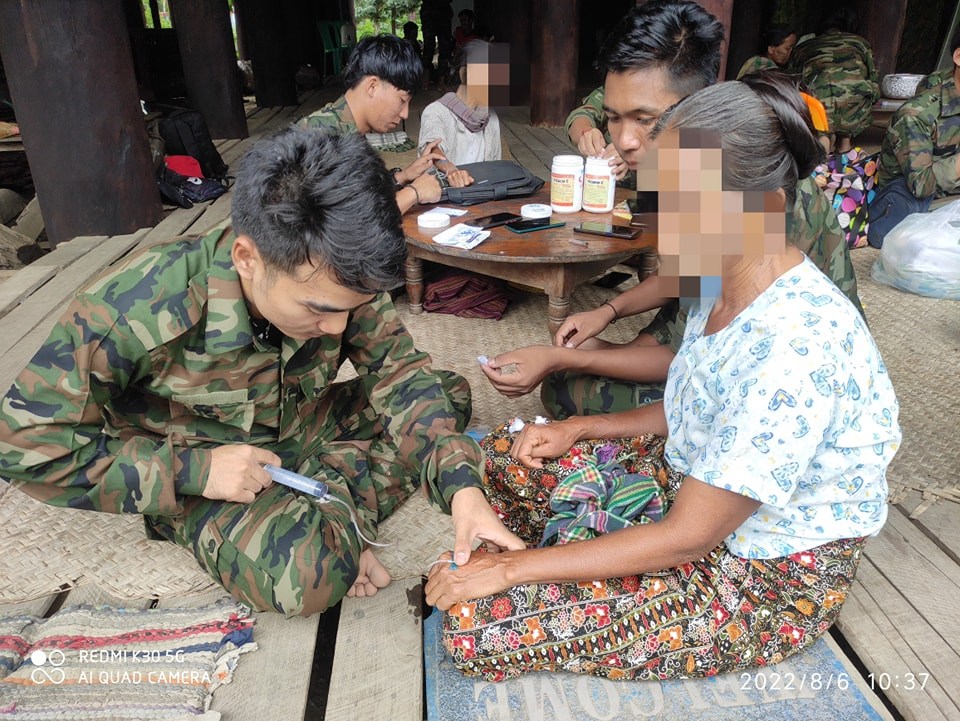 (YRPA) Medical Team ၏ကျန်းမာရေးလှုပ်ရှားမှုများအား တွေ့ရစဥ်၊ People's Defence Force - Htilin