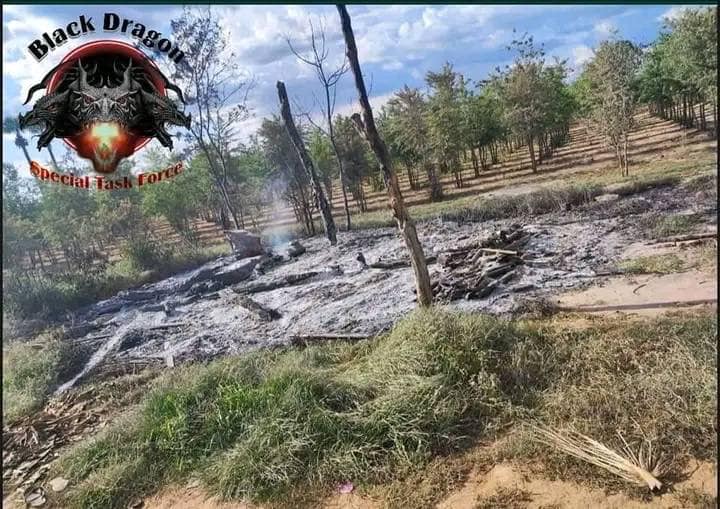စခန်းမီးရှို့ဖျက်ဆီးခံရပြီးနောက် တွေ့ရစဥ်၊ ဓာတ်ပုံ-Black Dragon