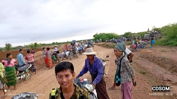 ထွက်ပြေးတိမ်းရှောင်နေရသည့် ပြည်သူများအား တွေ့ရစဉ်၊ ဓာတ်ပုံ-မြောင် CDSOM