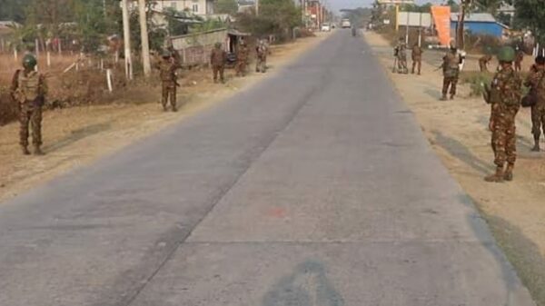 (ရခိုင်ပြည်နယ်တစ်​နေရာတွင် စစ်​ကောင်စီတပ်သားများကို ယခုနှစ်အတွင်း​တွေရစဥ်။ဓါတ်ပုံ-Narinjara news)