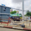 (သမိုင်းလမ်းဆုံရှိ စစ်ကောင်စီ တည်ဆောက်ထားသည့် နှစ်ထပ်ဘန်ကာအား တွေ့ရစဥ်၊ ပုံ‌အဟောင်းအား အသုံးပြုထားပါသည်)