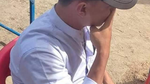 ကျဆုံးခဲ့သော တပ်ဖွဲ့ဝင်ရဲဘော်အား တွေ့ရစဥ်၊ဓာတ်ပုံ - MBTT
