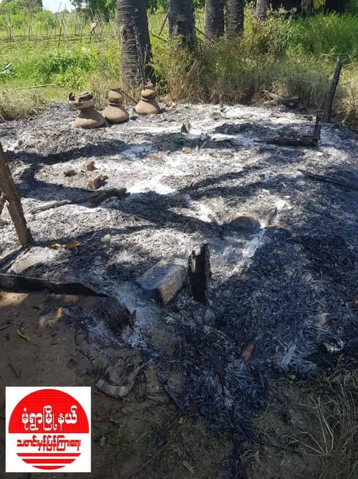 ပုလ္လင်ရွာတွင် ဖမ်းဆီးသတ်ဖြတ်ခံခဲ့ရသူများအား တွေ့ရစဥ်၊ ဓာတ်ပုံ-မုံရွာမြို့နယ်သတင်းမှန်ပြန်ကြားရေး (ပ.က.ဖ)