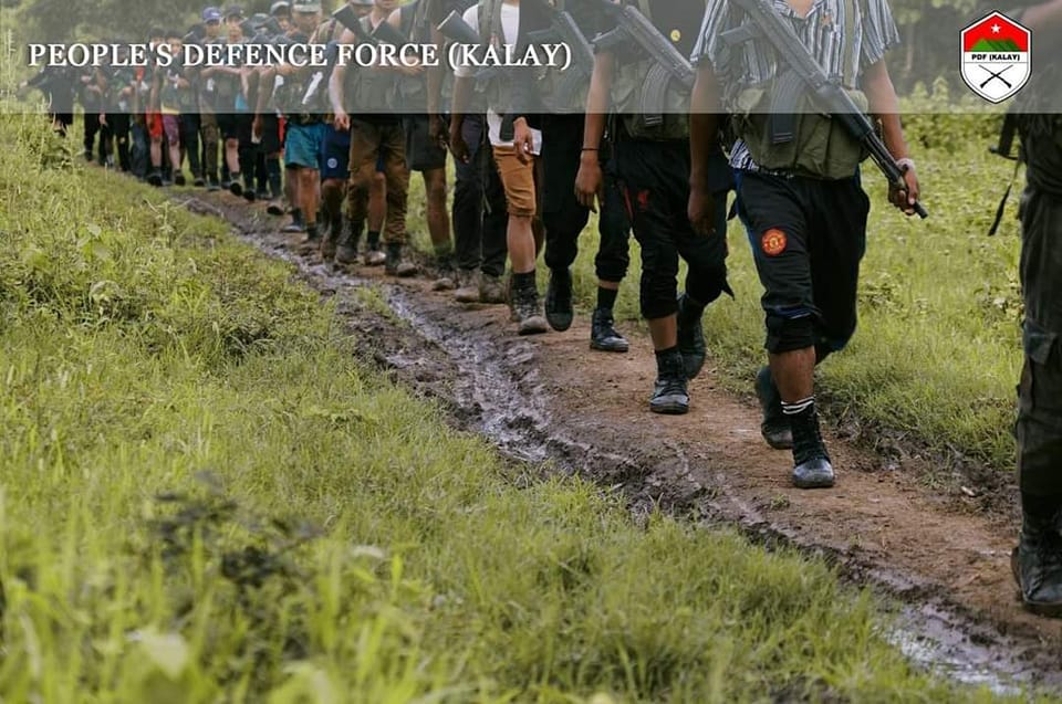 (က​လေးမြို့နယ်ပြည်သူ့ကာကွယ်​ရေးတပ်ဖွဲ့ဝင်များ။ ဓါတ်ပုံ-က​လေး(PDF) )