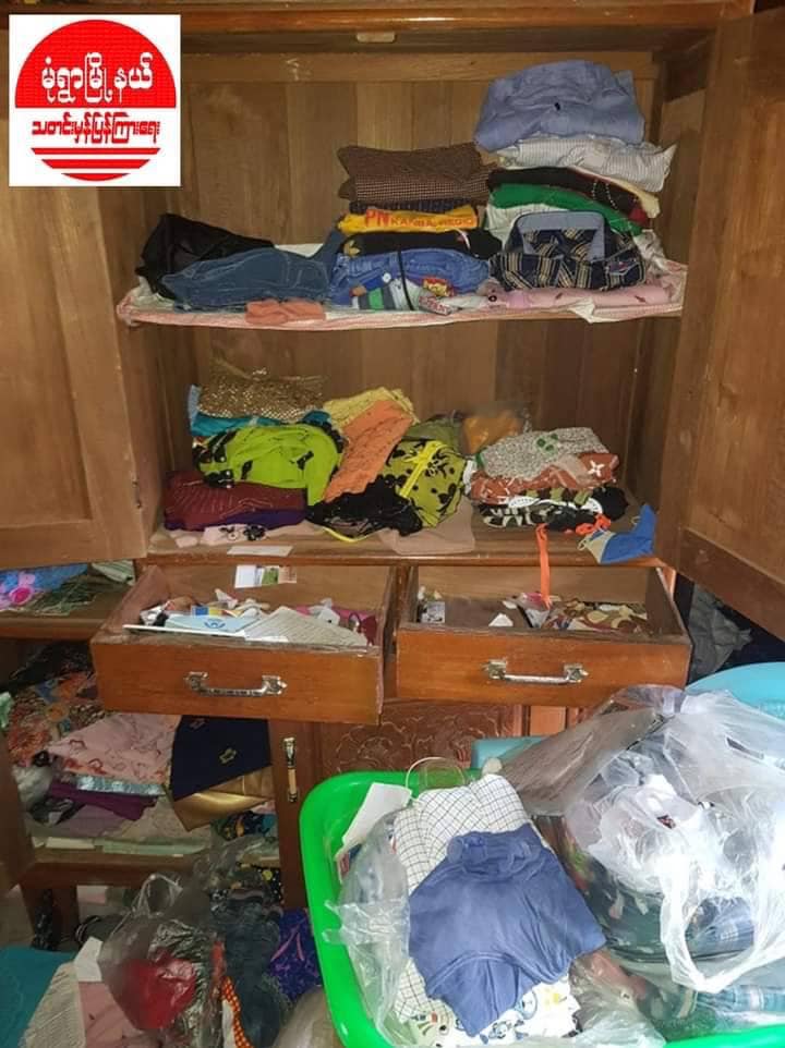 ပုလ္လင်ရွာတွင် ဖမ်းဆီးသတ်ဖြတ်ခံခဲ့ရသူများအား တွေ့ရစဥ်၊ ဓာတ်ပုံ-မုံရွာမြို့နယ်သတင်းမှန်ပြန်ကြားရေး (ပ.က.ဖ)