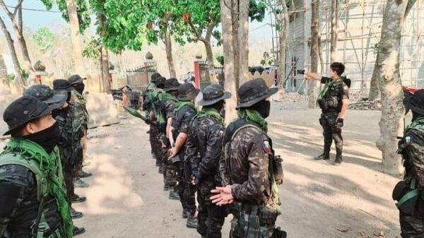 စစ်တပ်လက်အောက် BGF ရဲ့ လက်နက်ကြီးပစ်ခတ်မှုကြောင့် ဒေသခံတွေ စိုးရိမ်နေ