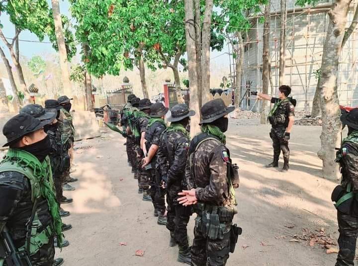 စစ်တပ်လက်အောက် BGF ရဲ့ လက်နက်ကြီးပစ်ခတ်မှုကြောင့် ဒေသခံတွေ စိုးရိမ်နေ
