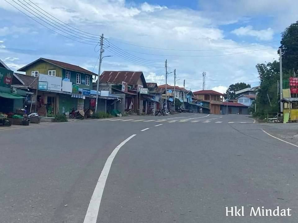 မင်းတပ်မြို့တွင်းတစ်နေရာအား တွေ့ရစဥ်၊ ဓာတ်ပုံ - Hkl-Mindat