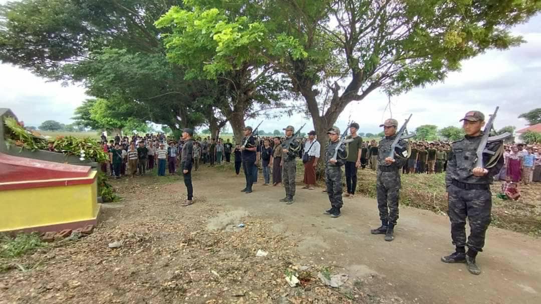 ဓာတ်ပုံ - Ko Nway Oo(Myaung)