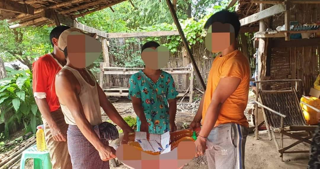 စစ်ကောင်စီ၏ အကြမ်းဖက်မှုကြောင့် မီးဘေးသင့်၊ စစ်ဘေးသင့်နေသည့် ဂန့်ဂေါနယ်ခံများကို မြို့နယ် ပအဖ ထောက်ပံ့ကူညီ