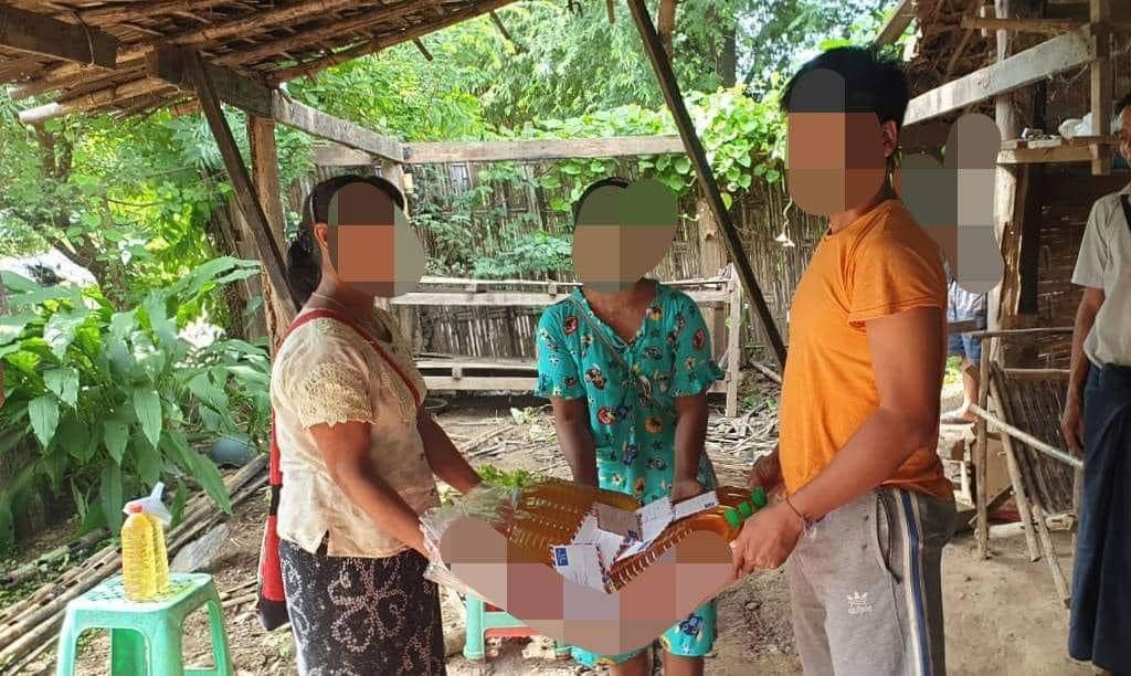 စစ်ကောင်စီ၏ အကြမ်းဖက်မှုကြောင့် မီးဘေးသင့်၊ စစ်ဘေးသင့်နေသည့် ဂန့်ဂေါနယ်ခံများကို မြို့နယ် ပအဖ ထောက်ပံ့ကူညီ