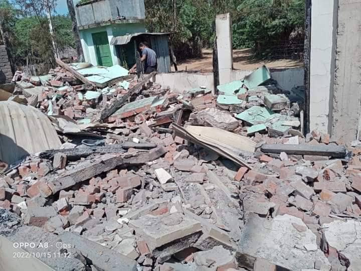 ပိတောက်ချုံကျေးရွာမှ ပျက်စီးခဲ့သော နေအိမ်များ၊ဓာတ်ပုံ-Cj