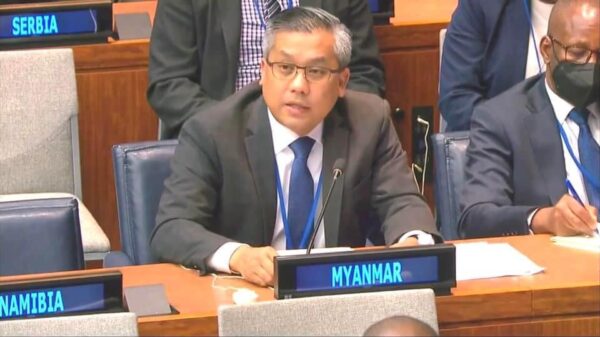စစ်တပ်ကို လက်နက်ရောင်းချနေသည့်နိုင်ငံများမြန်မာပြည်သူများအပေါ် ကျူးလွန်သောရက်စက်သတ်ဖြတ်မှုများတွင် ပူးတွဲပါဝင်နေဟု မြန်မာသံအမတ်ကြီး သတိပေး