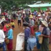 ချိုးဖြူပြောက်ကျားတပ်ခွဲကသီတင်းကျွတ်ကုသိုလ်အဖြစ် စစ်ရှောင်ပြည်သူများအား ဆန်၊ဆီနှင့်အခြေခံစားသောက်ကုန်များလှူဒါန်း