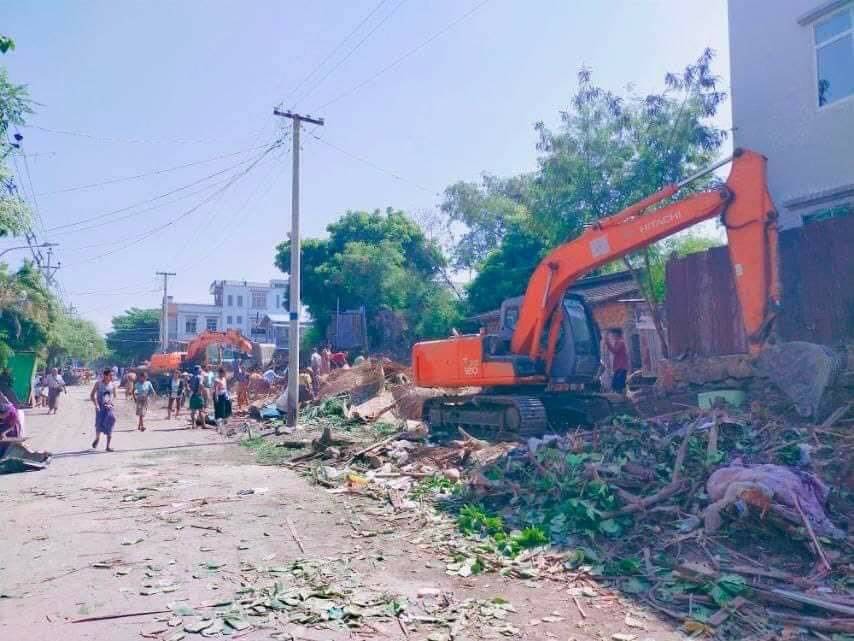 အိုးဘိုထောင်ဘေးက နေအိမ်တွေကို စစ်ကောင်စီ ချက်ချင်းဖယ်ရှား