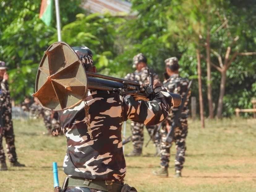 မင်းတပ်CDF တပ်ဖွဲ့ဝင်များ ။ဓါတ်ပုံ-CDF