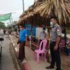 ရွှေဘိုနယ်အရှေ့ပိုင်း ကျောက်မြောင်းမြို့ ရတနာသိင်္ခတံတားထိပ်၌ စစ်ဆေးရေးဂိတ်တစ်ခုအား တွေ့ရစဥ်၊ ဓာတ်ပုံ - CJ (ပုံအဟောင်းဖြစ်ပါ သည်)