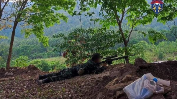 (​ကော်ဘရာစစ်​ကြောင်းမှ တပ်ဖွဲ့ဝင်များ တိုက်ခိုက်​နေစဥ်။ ဓါတ်ပုံ-​Cobra Column)
