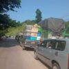 တိုက်ပွဲဖြစ်နေ၍ အာရှလမ်းပေါ် ကားရာနှင့်ချီ ပိတ်မိနေ