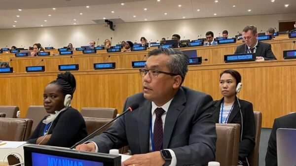 စစ်အာဏာသိမ်းချိန်မှ ယနေ့အထိ နေ့စဥ် အပြစ်မဲ့ပြည်သူများအပေါ် စစ်တပ်၏ ရက်စက်ပြုကျင့်မှုများကို ကုလညီလာခံ၌ မြန်မာသံအမတ်ကြီးပြော