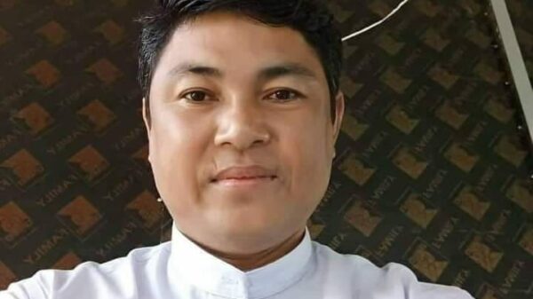 (​ခေါင်းဖြတ်သတ်ဖြတ်ခံခဲ့ရသည့် CDMကျောင်းဆရာဦး​​စောထွန်းမိုး ။ ။ဓါတ်ပုံ-MT)