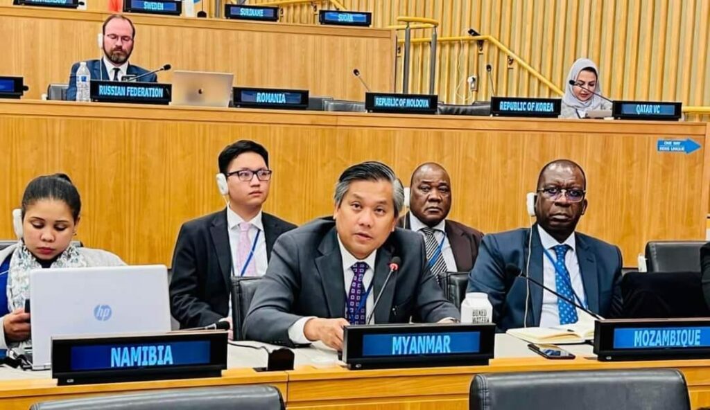 ဦးကျော်မိုးထွန်း ပြောကြားနေစဥ်။ဓါတ်ပုံ-Kyaw Moe TunFB