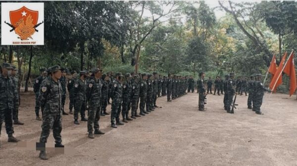 ပဲခူးတိုင်းပြည်သူ့ကာကွယ်ရေးတပ်မှ ရဲဘော်များအား တွေ့ရစဉ်၊ ဓာတ်ပုံ - Bago Region DPF