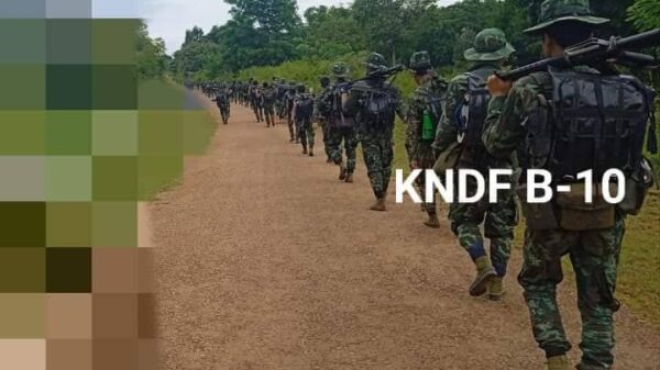 (ကရင်နီအမျိုးသားများကာ ကွယ်ရေးတပ် (KNDF)တပ်ရင်း -၁၀မှ ရဲဘော်များအား တွေ့ရစဉ်၊ဓာတ်ပုံ - KNDF)