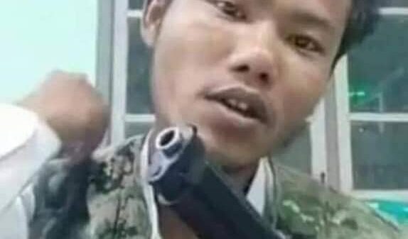 ခိုးမှုနဲ့လွတ်လာတဲ့ပျုစောထီးခေါင်းဆောင်ကို ရပ်ကွက်အုပ်ကြီးနေရာ စစ်ကောင်စီခန့်
