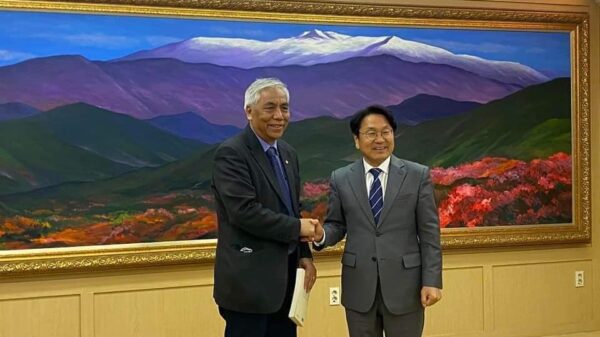 NUG ဖက်ဒရယ်ပြည်ထောင်စုရေးရာဝန်ကြီးကို ဂွမ်ဂျူးမြို့တော်ဝန် လက်ခံတွေ့ဆုံ