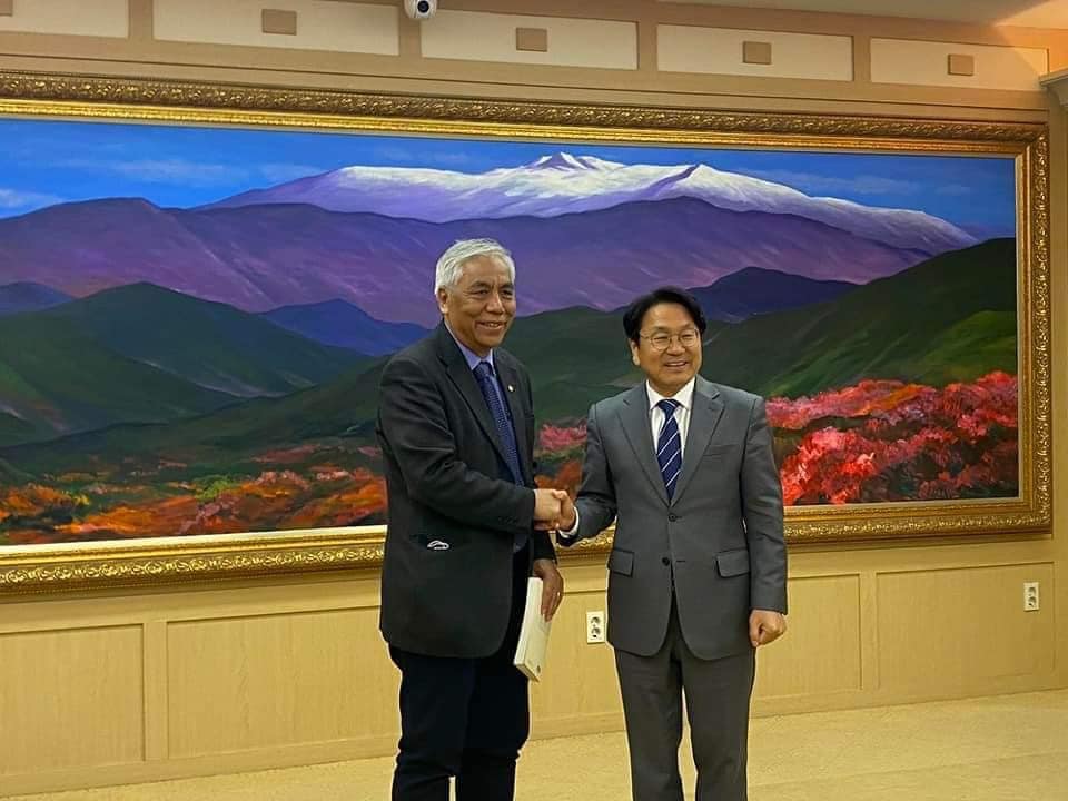 NUG ဖက်ဒရယ်ပြည်ထောင်စုရေးရာဝန်ကြီးကို ဂွမ်ဂျူးမြို့တော်ဝန် လက်ခံတွေ့ဆုံ
