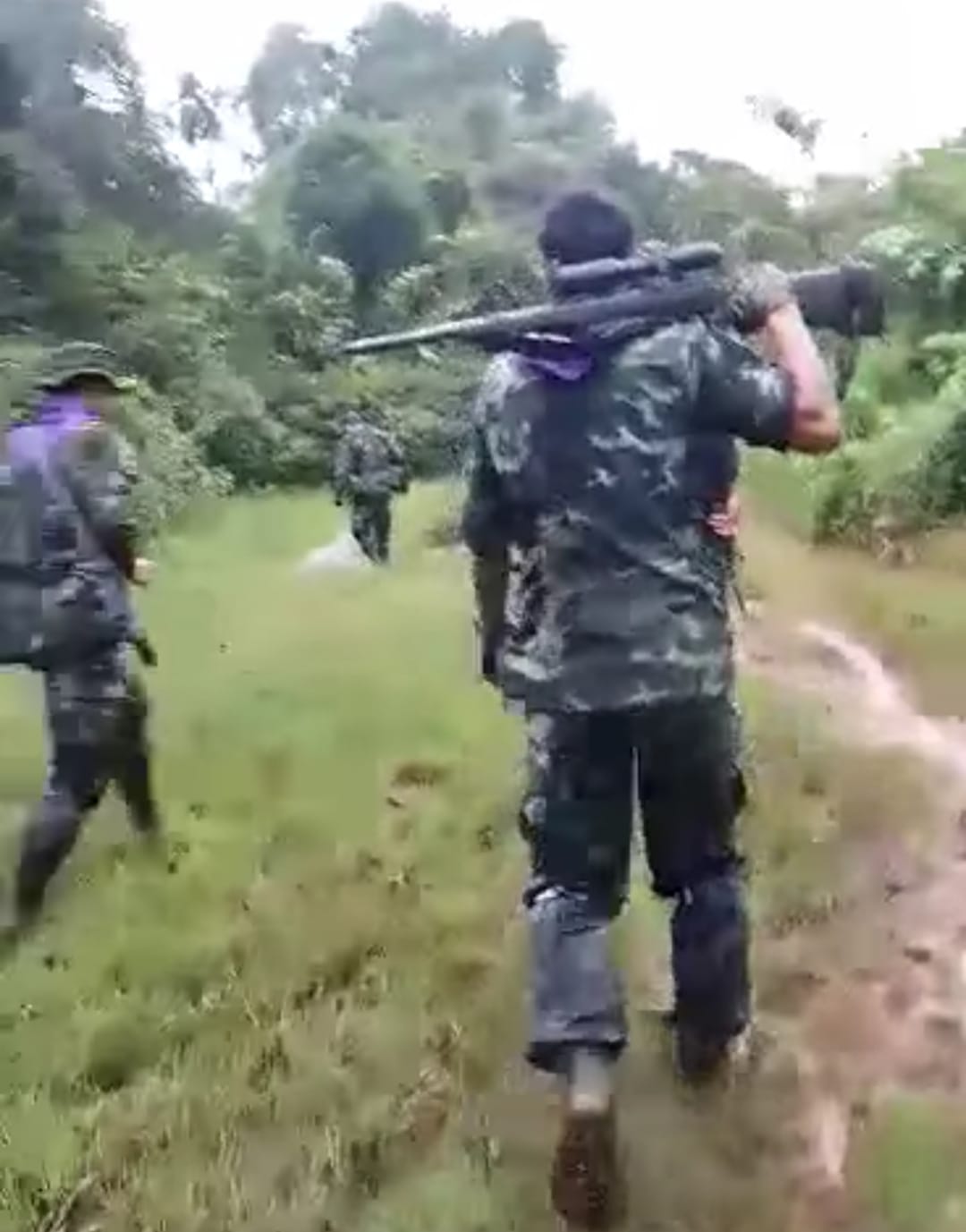 (ကစယ်ဒိုဖက်ဒရယ်စစ်​ကြောင်းတပ်ဖွဲ့ဝင်အချို့)