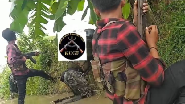 (စစ်ဆင်ရေးတစ်ခုတွင်တွေ့ရသည့် ခင်ဦးအခြေစိုက်ဒေသကာကွယ်ရေးရဲဘော်များ၊ ပုံအဟောင်းကို အသုံးပြုထားခြင်းဖြစ်သည်။ ကျဆုံးရဲဘော်များ မဟုတ်ပါ။)