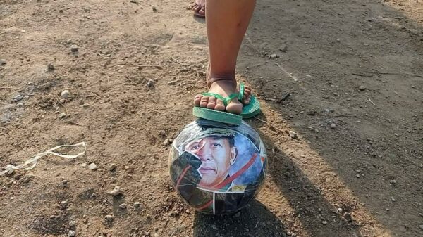 ဓာတ်ပုံ - ရွာပေါင်းစုံသပိတ်ဦးဆောင်ကော်မတီ