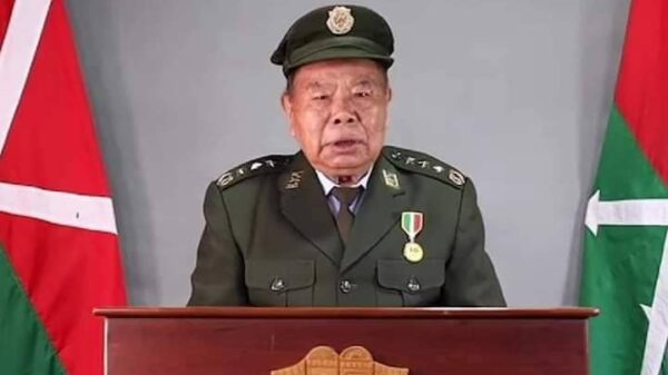 (KIOဥက္ကဋ္ဌ ဗိုလ်ချုပ်ကြီး အန်ဘန်လအား တွေ့ရစဉ်)