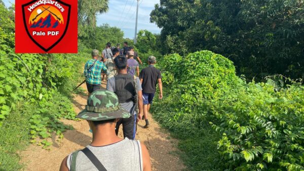 (ယင်းမာပင်ခရိုင်အမှတ်(၈)တပ်ရင်းမှ ရဲဘော်များအား တွေ့ရစဉ်၊ ဓာတ်ပုံ - PPDF)