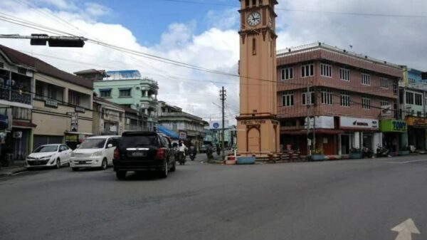 ပြင်ဦးလွင်မြို့ (ဓာတ်ပုံ − ဝီကီ)