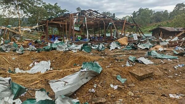 (အနန့်ပါ​ဒေသကို စစ်​ကောင်စီတပ်က​တိုက်​လေယာဥ်ဖြင့်ဗုံးကျဲတိုက်ခိုက်ခဲ့ပြီး​နောက်အပျက်အစီးများကို​တွေ့ရစဥ်။ ဓါတ်ပုံ-CJ)