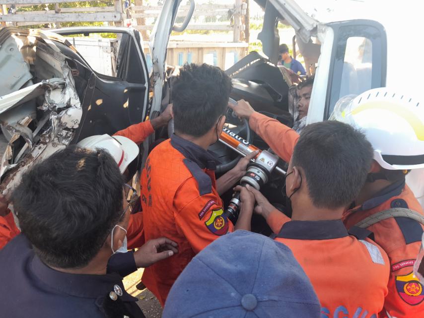ဓာတ်ပုံ−MFSD/FB