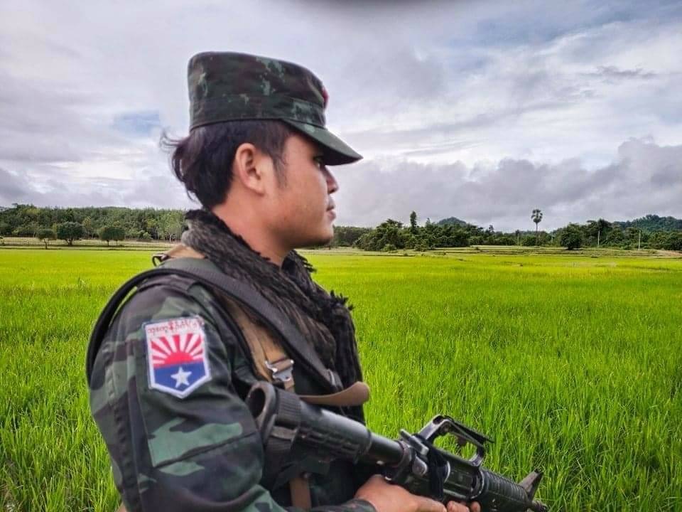 ပြည်သူ့တော်လှန်ရေး၏ အဆုံးအဖြတ်နှစ်