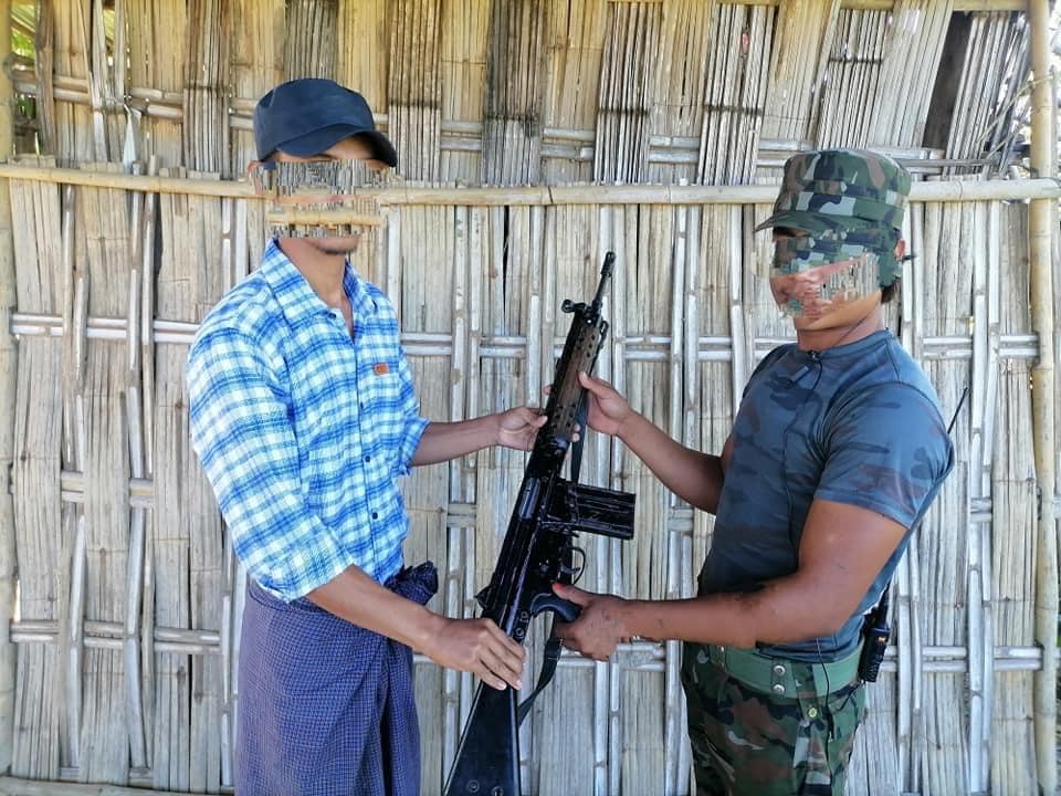 ဓာတ်ပုံ - ကျောက်ထု PDF