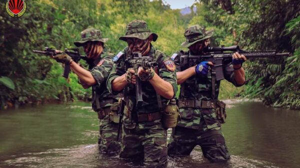 (ကစယ်ဒိုဖက်ဒရယ်စစ်​ကြောင်းမှ တပ်ဖွဲ့ဝင်များ။ ဓါတ်ပုံ-ကစယ်ဒိုဖက်ဒရယ်စစ်​ကြောင်း)