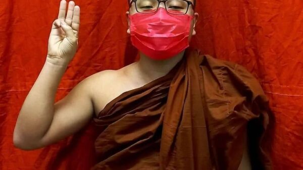ဖမ်းခံရတဲ့ မန္တလေးသံဃသမဂ္ဂရဲ့ ဦးဆောင်ဆရာတော် စစ်ကြောရေးမှာ နှိပ်စက်ခံနေရ