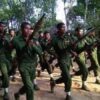(အေအေတပ်သားများအား တွေ့ရစဉ်၊ ဓာတ်ပုံ - AA)