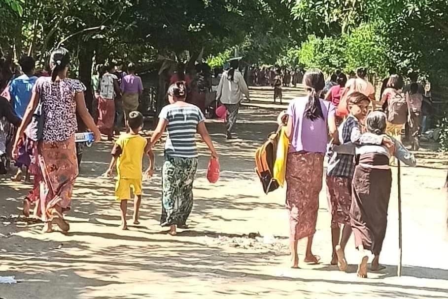 ထွက်ပြေးတိမ်းရှောင်နေကြရသော ပုဏ္ဏကျွန်းပြည်သူများ၊ ဓာတ်ပုံ - BNA